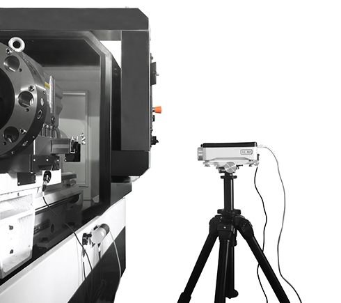 Kontrollera rörelsernas noggrannhet hos verktygsmaskiner med ett XL-80-lasersystem